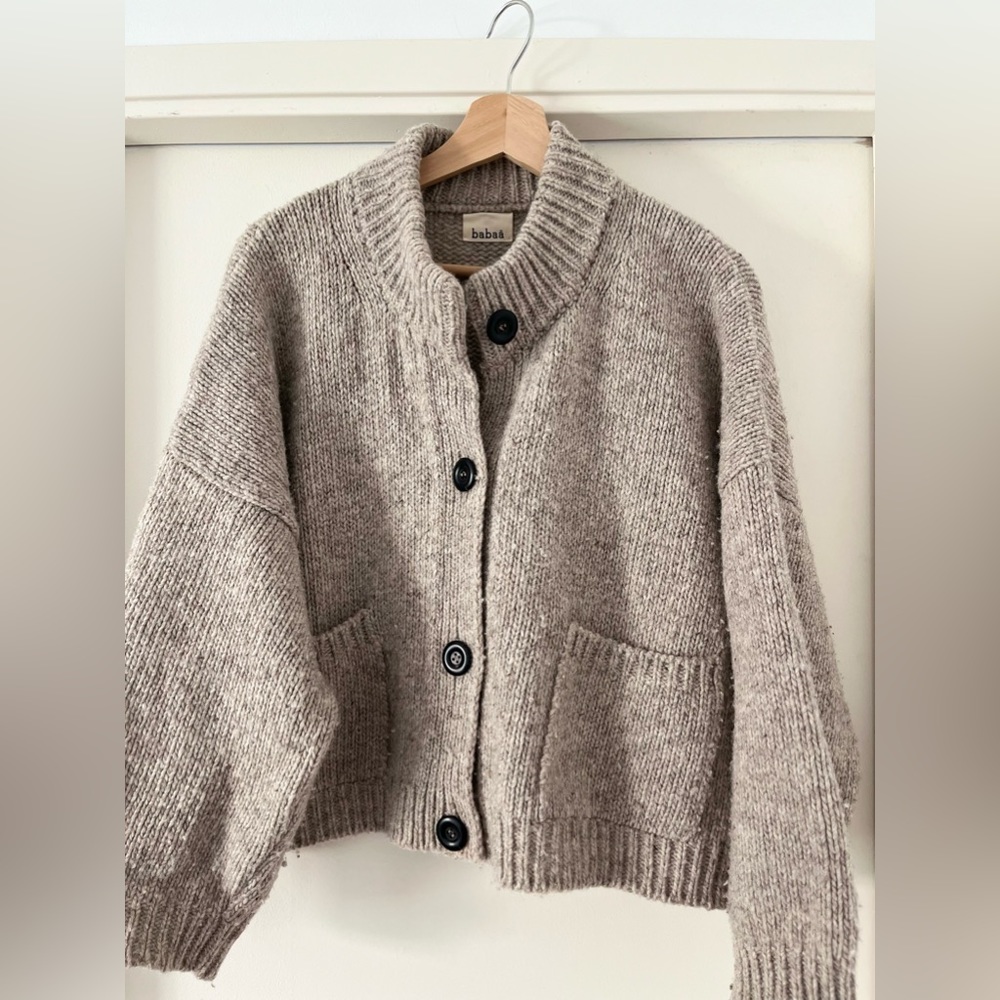 Women’s Babaa cardigan no23, on size fits all